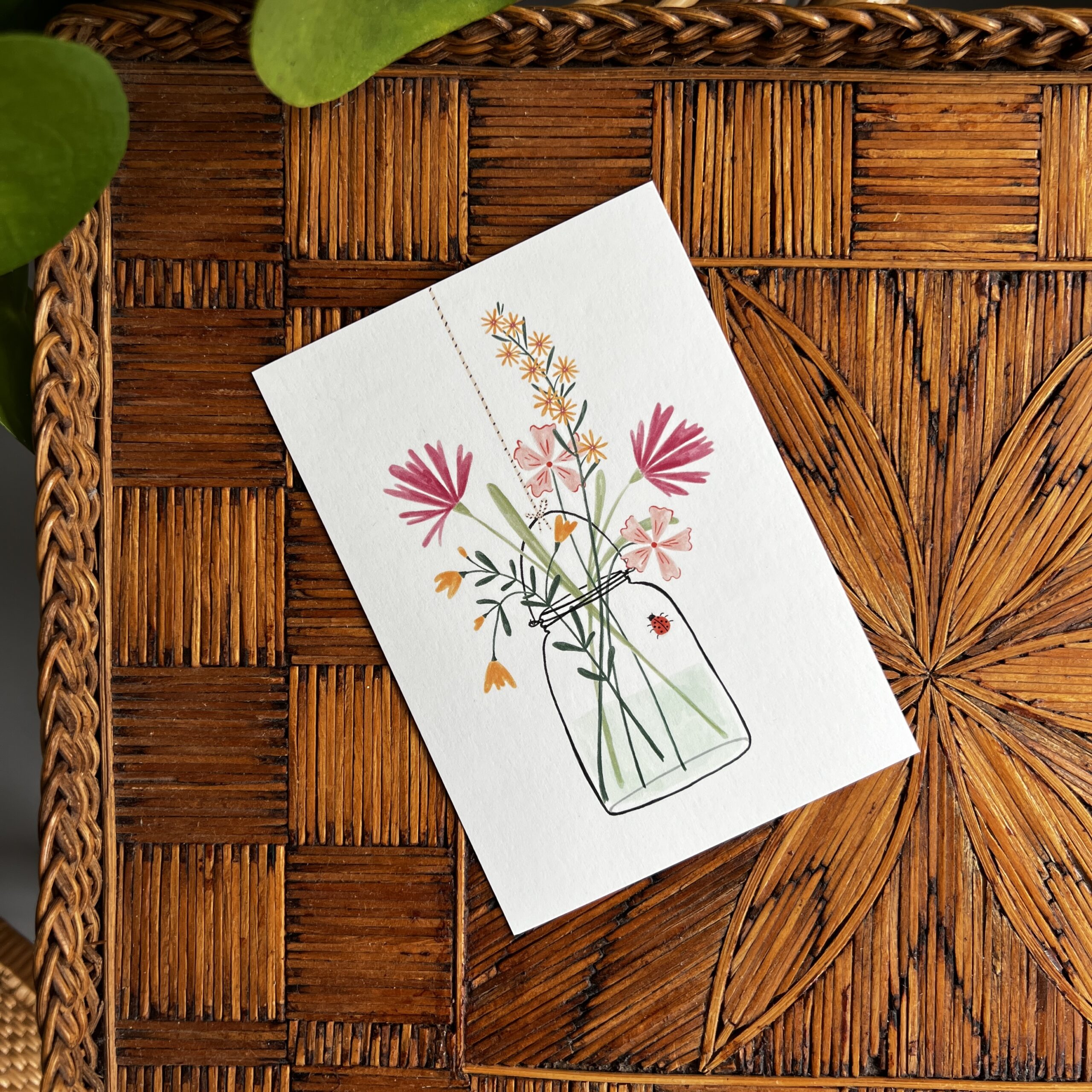 Ansichtkaart Glaasje Bloemen 1 Postkaart met glaasje bloemen in zachte kleuren